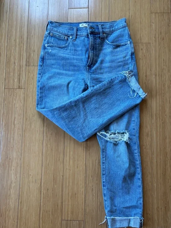 Madewell Distressed Boyfriend Jeans in Medium Blue - Picture 2 of 5